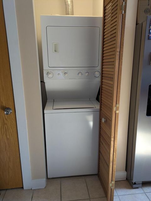 Tiny photo for 1511 W Pratt Boulevard #3, Chicago, IL 60626 (MLS # 12522793)