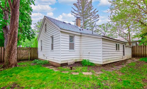 Tiny photo for 33978 N Lake Road, Grayslake, IL 60030 (MLS # 12453735)