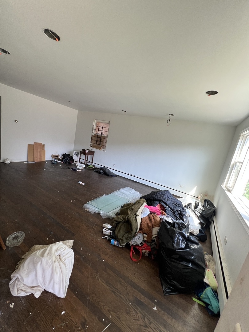 8024 S Eberhart Avenue