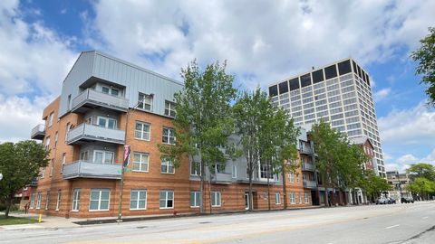 3522 S State Street 301 Chicago IL 60609