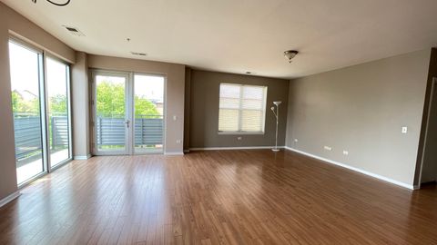 Tiny photo for 3522 S State Street #301, Chicago, IL 60609 (MLS # 12378554)