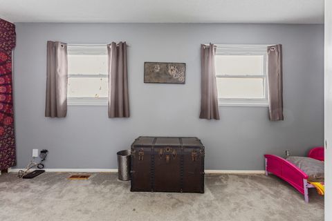 Tiny photo for 2417 E Green Street, Urbana, IL 61802 (MLS # 12535086)