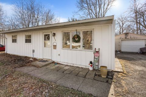 Tiny photo for 2417 E Green Street, Urbana, IL 61802 (MLS # 12535086)