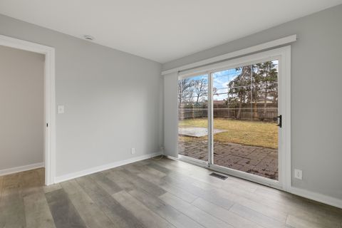 Tiny photo for 108 Walnut Drive, Streamwood, IL 60107 (MLS # 12635260)