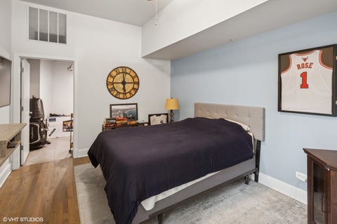 Tiny photo for 165 N Canal Street #1007, Chicago, IL 60606 (MLS # 12781327)