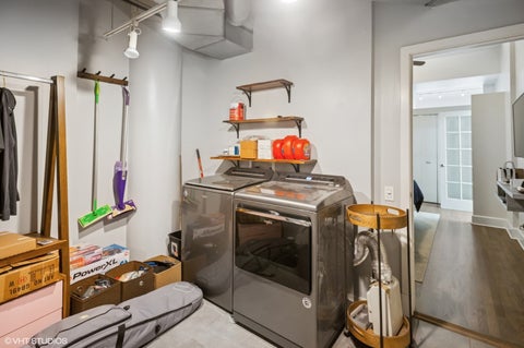 Tiny photo for 165 N Canal Street #1007, Chicago, IL 60606 (MLS # 12781327)