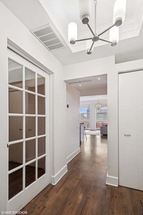 Tiny photo for 165 N Canal Street #1007, Chicago, IL 60606 (MLS # 12781327)