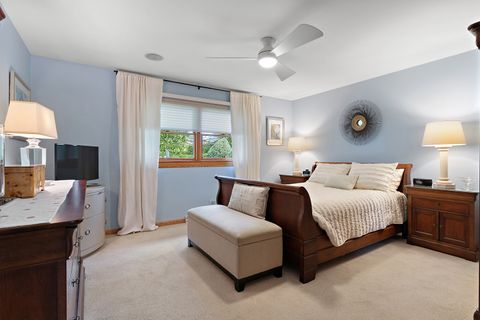 Tiny photo for 1822 E Cree Lane, Mount Prospect, IL 60056 (MLS # 12481014)