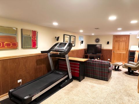 Tiny photo for 1822 E Cree Lane, Mount Prospect, IL 60056 (MLS # 12481014)