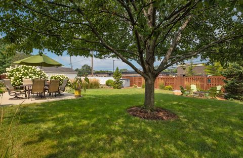 Tiny photo for 1822 E Cree Lane, Mount Prospect, IL 60056 (MLS # 12481014)