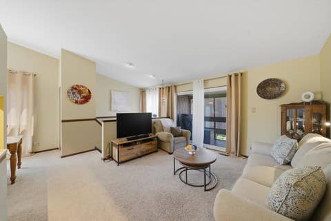 Tiny photo for 1 W Stonebridge Court #1C, Palos Hills, IL 60465 (MLS # 12698141)