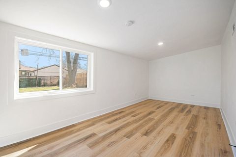 Tiny photo for 1943 Mayfair Avenue, Westchester, IL 60154 (MLS # 12590291)