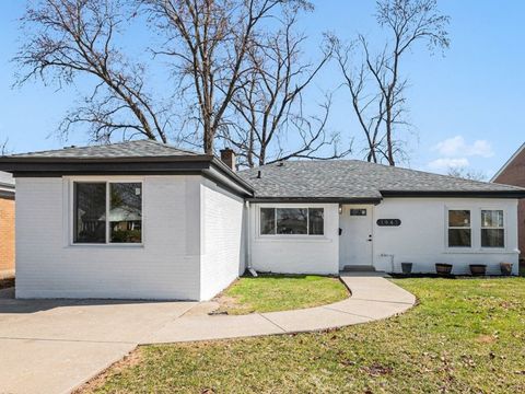 Photo of 1943 Mayfair Avenue, Westchester, IL 60154 (MLS # 12590291)