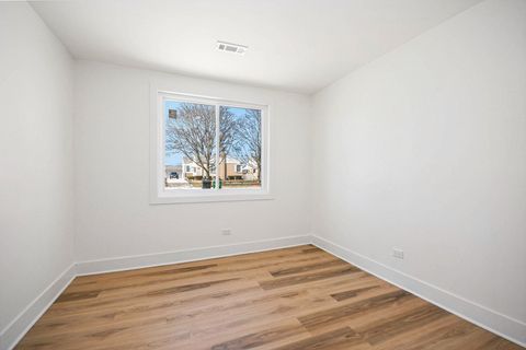 Tiny photo for 1943 Mayfair Avenue, Westchester, IL 60154 (MLS # 12590291)