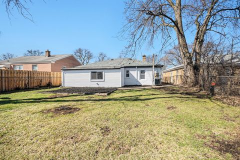 Tiny photo for 1943 Mayfair Avenue, Westchester, IL 60154 (MLS # 12590291)