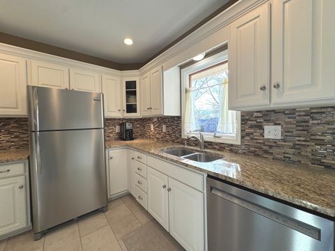 Tiny photo for 13 Erin Lane, Kankakee, IL 60901 (MLS # 12539471)