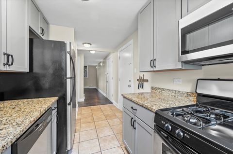 Tiny photo for 2620 W Catalpa Avenue #1A, Chicago, IL 60625 (MLS # 12516223)