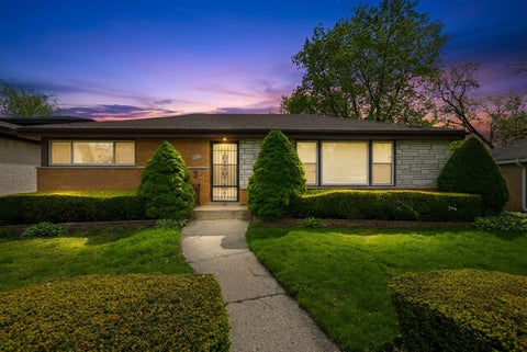 Tiny photo for 9527 Lowell Avenue, Skokie, IL 60076 (MLS # 12629457)