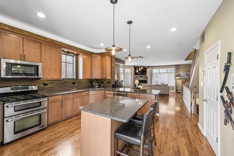 Tiny photo for 420 Pennsylvania Way, Oak Park, IL 60302 (MLS # 12598553)