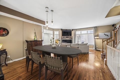 Tiny photo for 420 Pennsylvania Way, Oak Park, IL 60302 (MLS # 12598553)