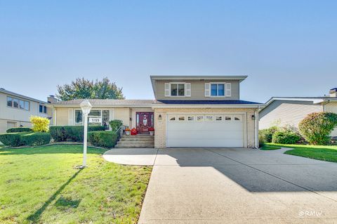 1155 W Westwood Trail Addison IL 60101