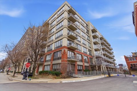 Photo of 1000 N Kingsbury Street #104, Chicago, IL 60610 (MLS # 12610659)