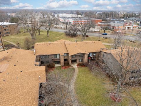 Tiny photo for 1132 E Randville Drive #2H, Palatine, IL 60074 (MLS # 12541225)