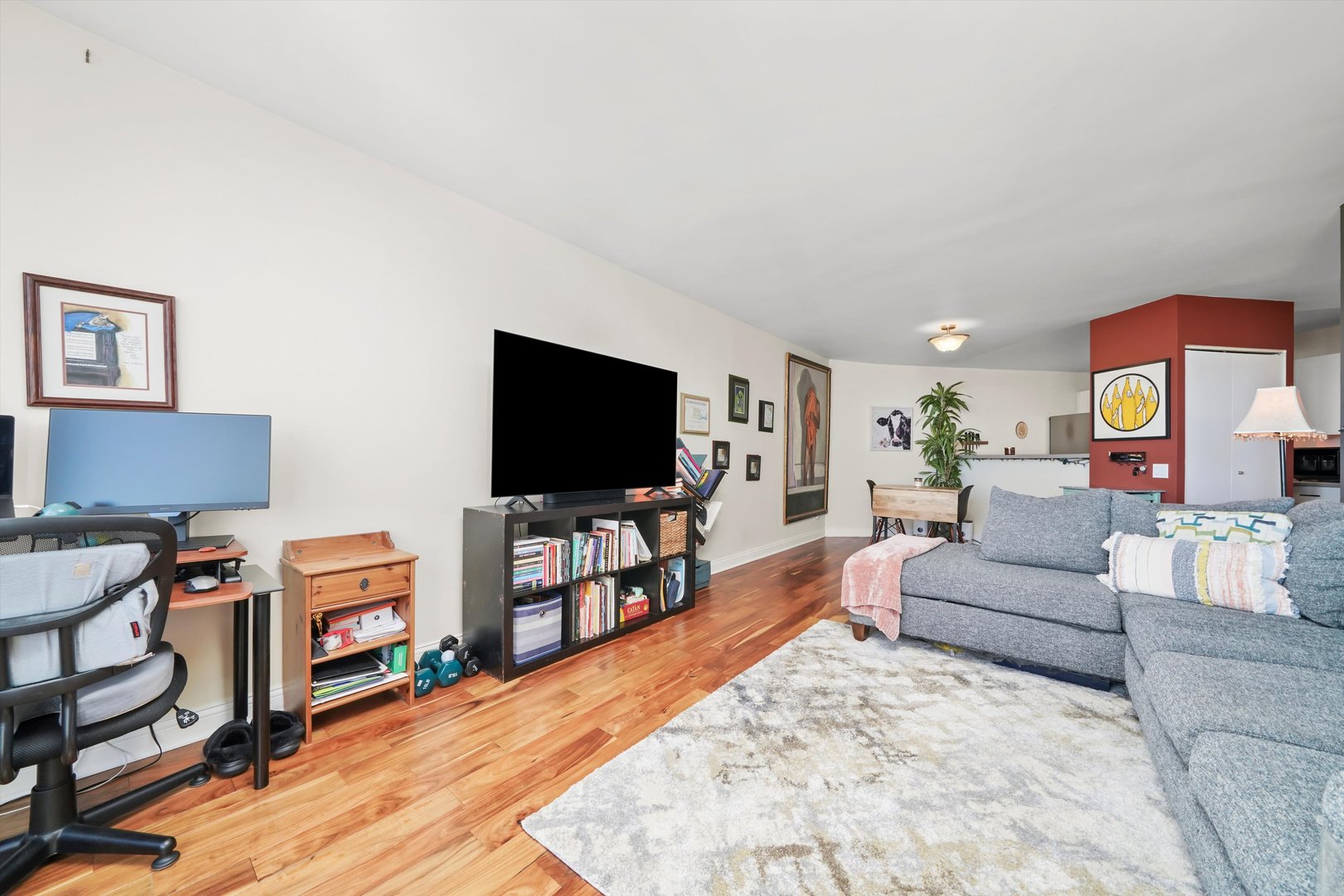 5320 N Sheridan Road 2304