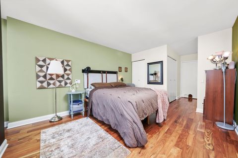 Tiny photo for 5320 N Sheridan Road #2304, Chicago, IL 60640 (MLS # 12504855)