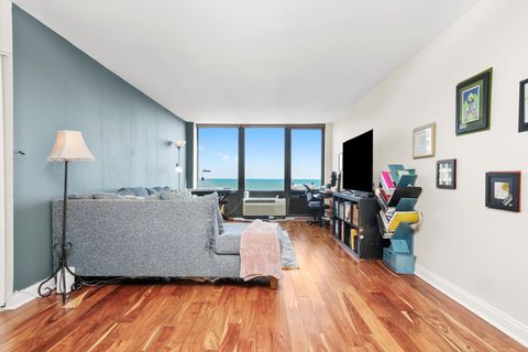 Tiny photo for 5320 N Sheridan Road #2304, Chicago, IL 60640 (MLS # 12504855)