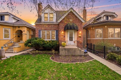 Photo of 5455 W Cullom Avenue, Chicago, IL 60641 (MLS # 12622151)