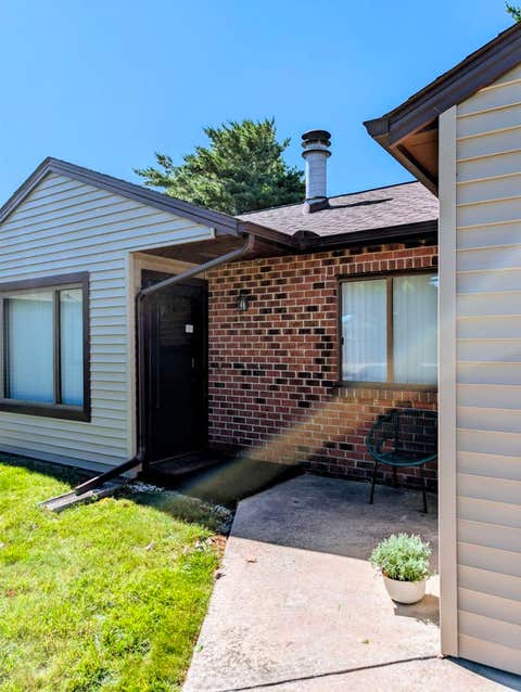 Photo of 2608 Heritage Drive #2608, Champaign, IL 61822 (MLS # 12672354)
