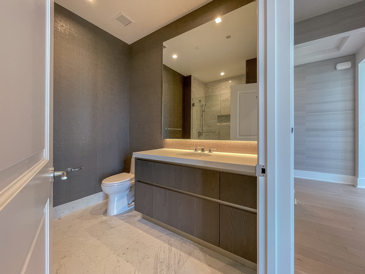363 E Wacker Drive 3404