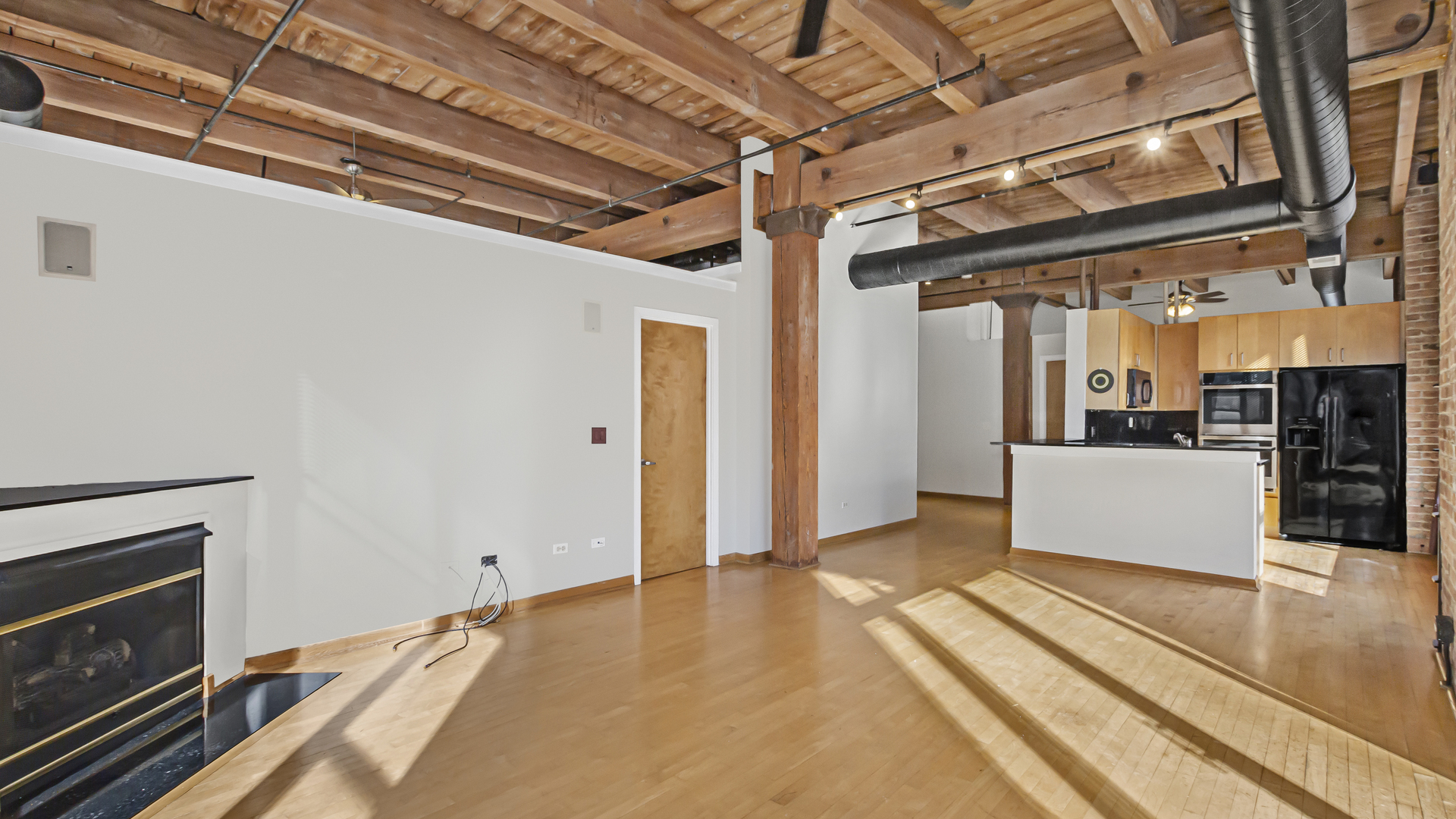 701 W Jackson Boulevard 403C