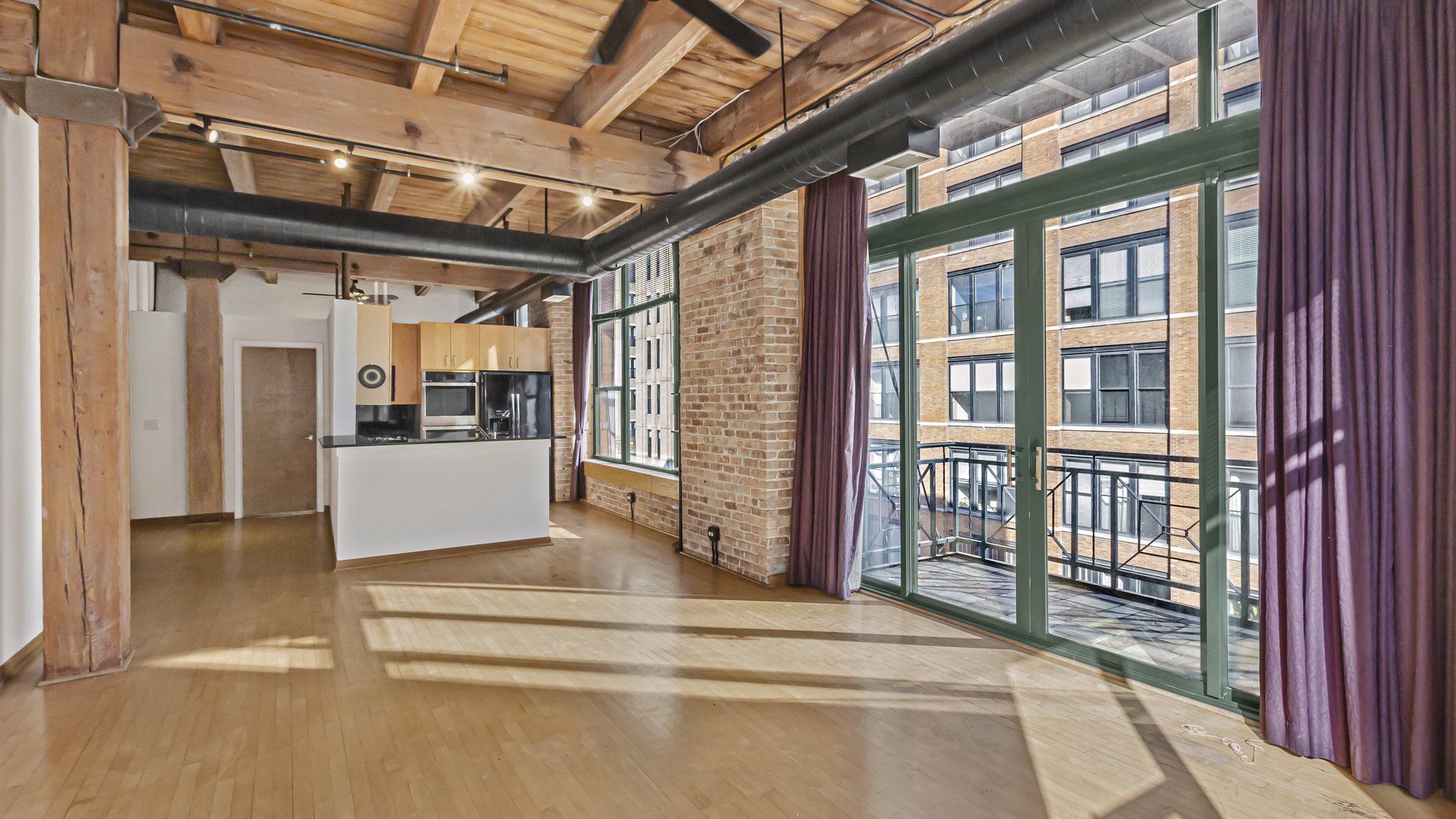 701 W Jackson Boulevard 403C