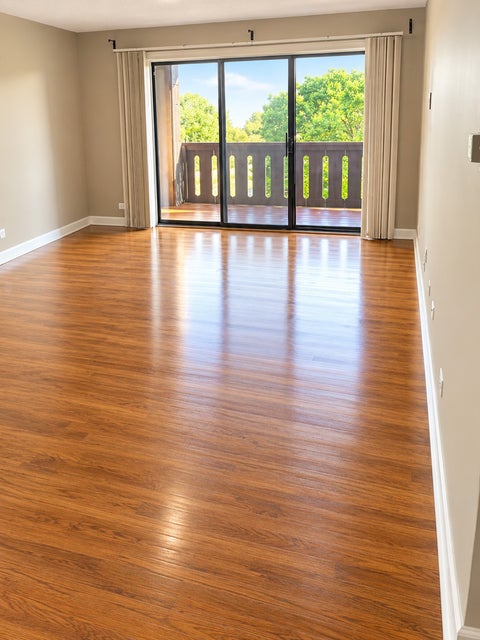 Tiny photo for 13200 W Heiden Circle #2302, Lake Bluff, IL 60044 (MLS # 12779185)
