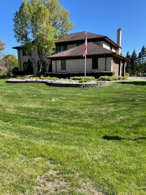 4 Whitman Terrace Hawthorn Woods IL 60047