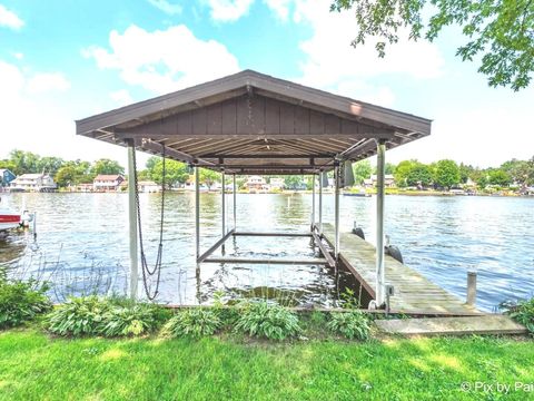 Tiny photo for 1423 N River Road, McHenry, IL 60051 (MLS # 12423698)