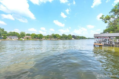 Tiny photo for 1423 N River Road, McHenry, IL 60051 (MLS # 12423698)