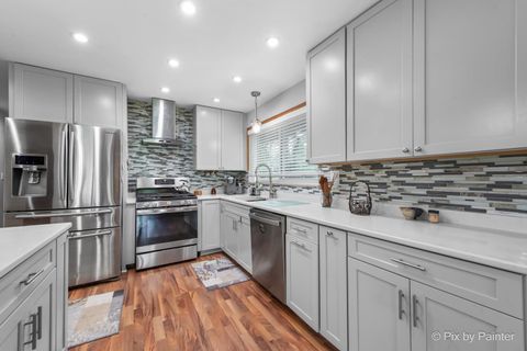 Tiny photo for 1423 N River Road, McHenry, IL 60051 (MLS # 12423698)