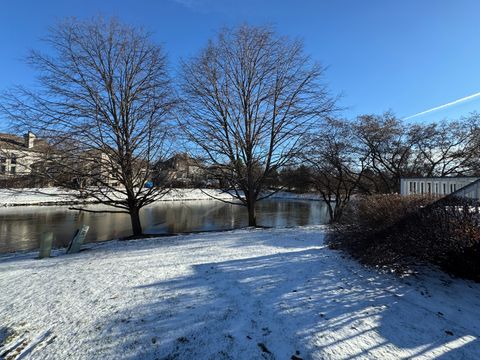 Tiny photo for 970 Waterside Court, Aurora, IL 60502 (MLS # 12609874)