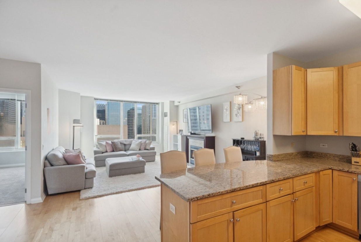 33 W Ontario Street 40D