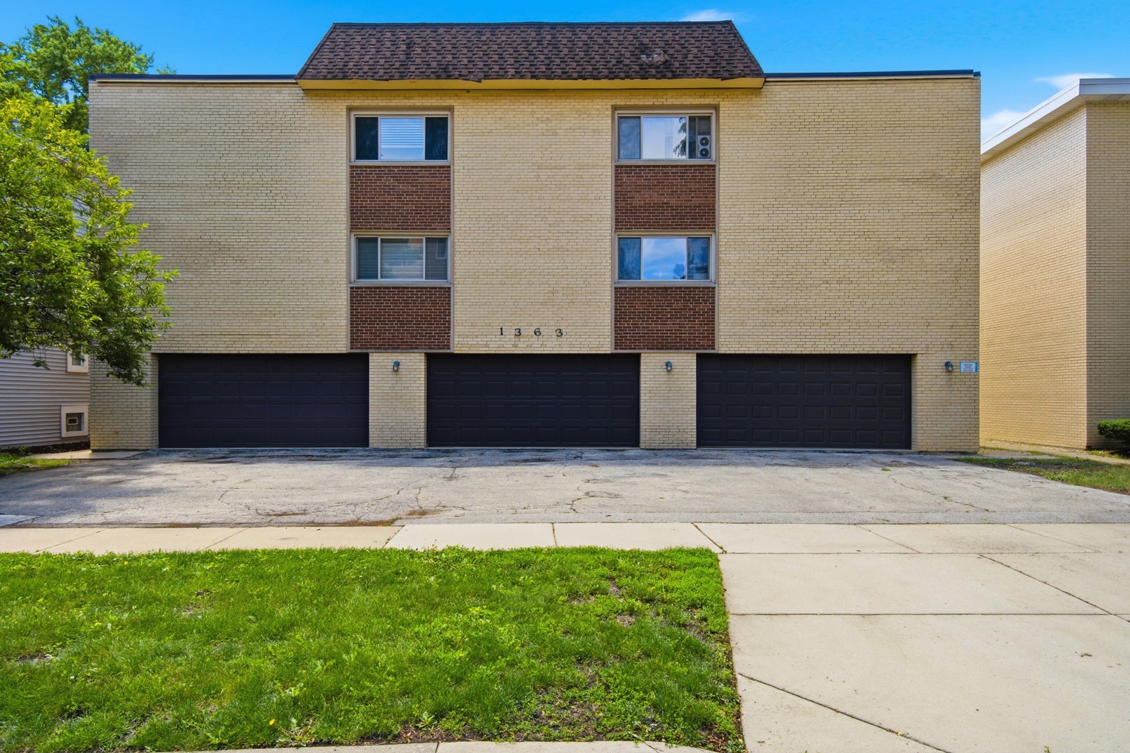 1363 PERRY Street 3A