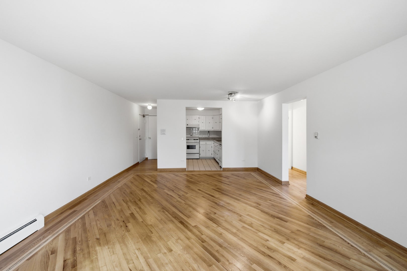 1363 PERRY Street 3A