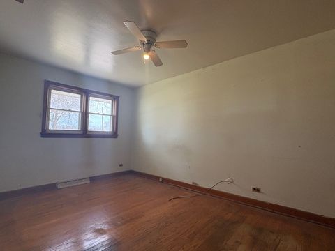 Tiny photo for 10706 Oak Avenue, Chicago Ridge, IL 60415 (MLS # 12624979)