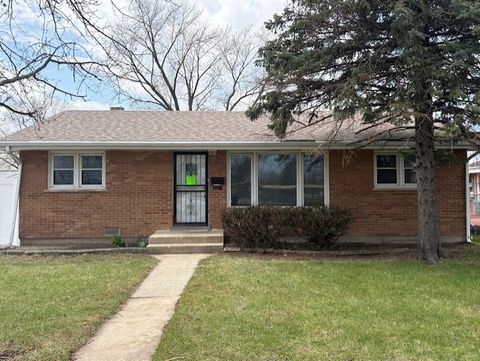 Photo of 10706 Oak Avenue, Chicago Ridge, IL 60415 (MLS # 12624979)
