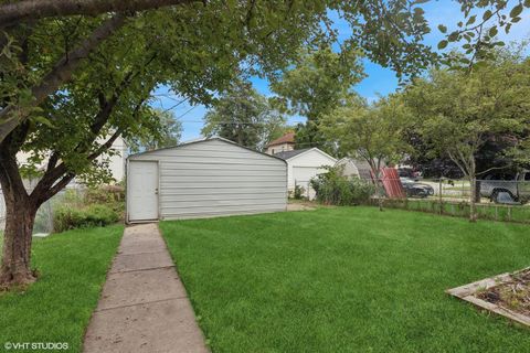 A home in North Chicago