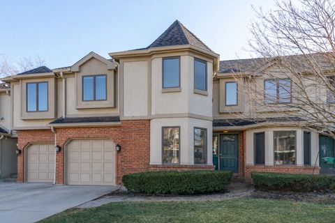 107 E Winchester Road Libertyville IL 60048