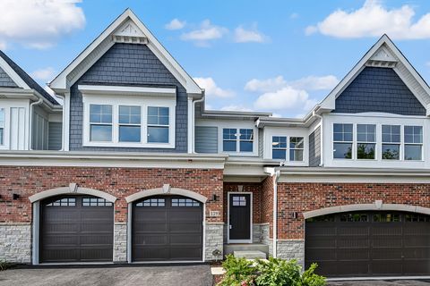 Tiny photo for 131 Harding Court, Glen Ellyn, IL 60137 (MLS # 12385879)