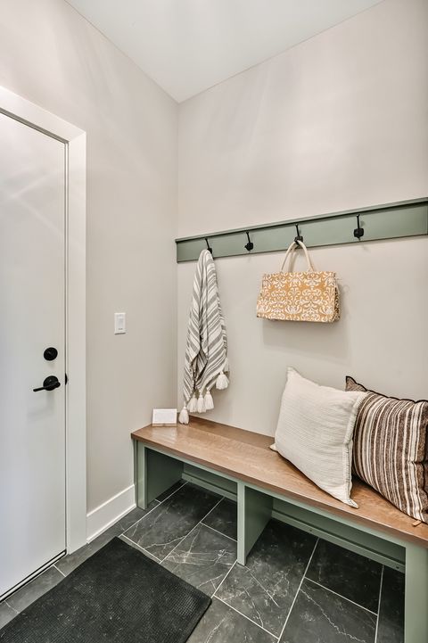 Tiny photo for 131 Harding Court, Glen Ellyn, IL 60137 (MLS # 12385879)